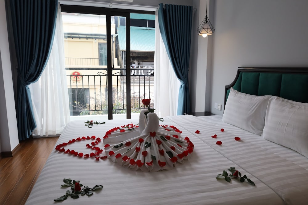 Maya Central Hotel & Spa in Hoan Kiem, Vietnam