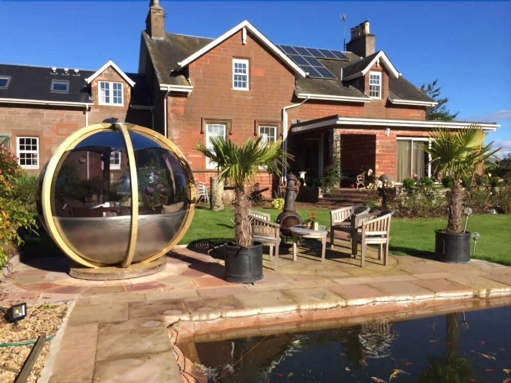 Loaninghead Bed & Breakfast — 4-Star Luxury Hotel in Balfron, United Kingdom