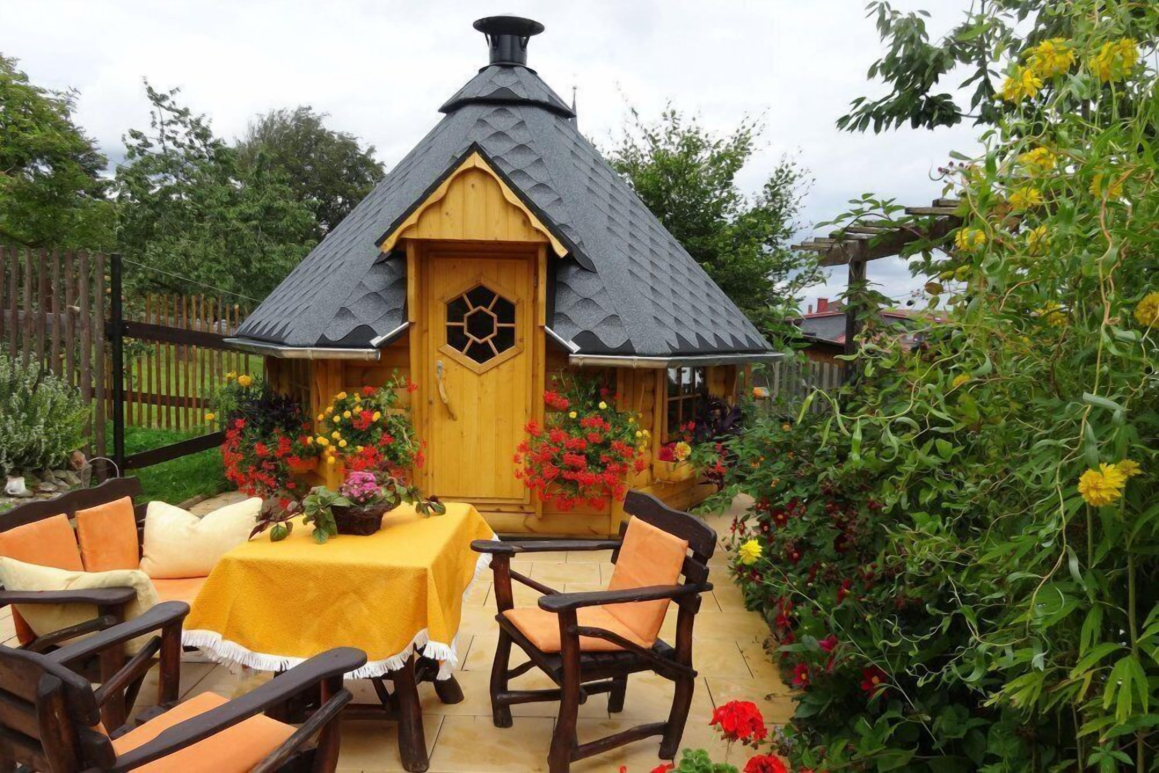 Landpension Risch - carbon neutral hotel in Langewiesen