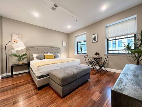 508 Urban Lifestyle king bed APT in Center CITY — 4-Star Luxury Hotel in Philadelphia, United States