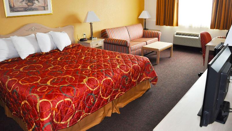 Days Inn Sandusky OH - photo 19