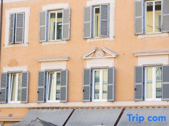 Colosseum Holidays San Giovanni in Laterano — 4-Star Luxury Hotel in Rome, Italy