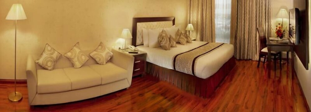 Tree House Hotel Gurgaon — Gurgaon — photo 3