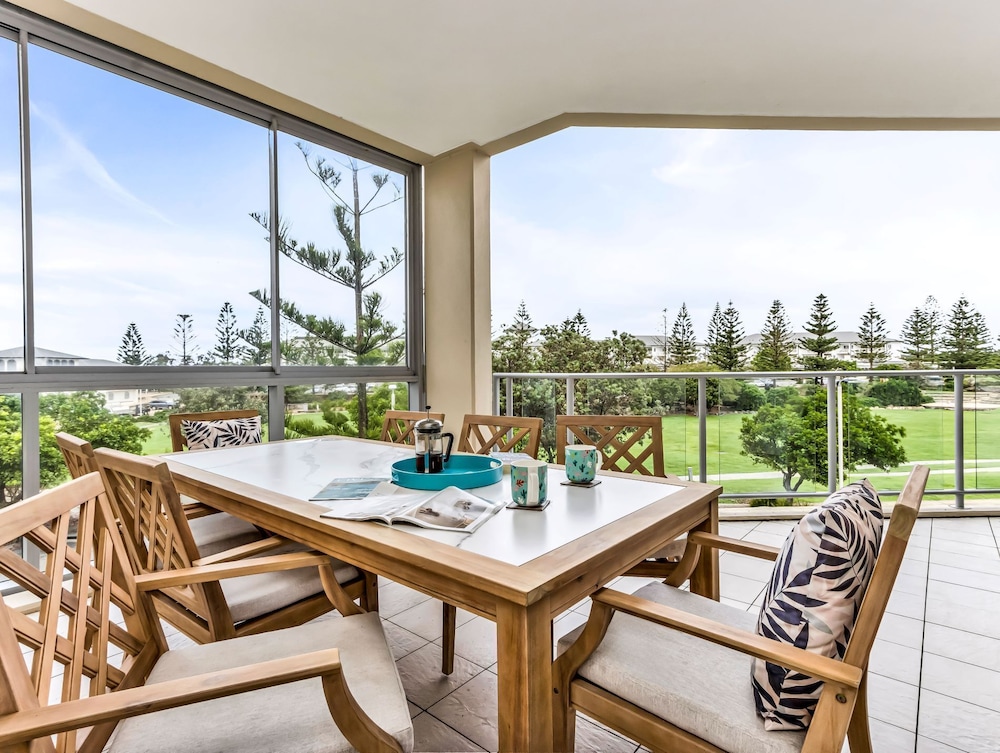 Tropical Park View Retreat 3br Bali Resort In Kingscliff 1210 — Kingscliff