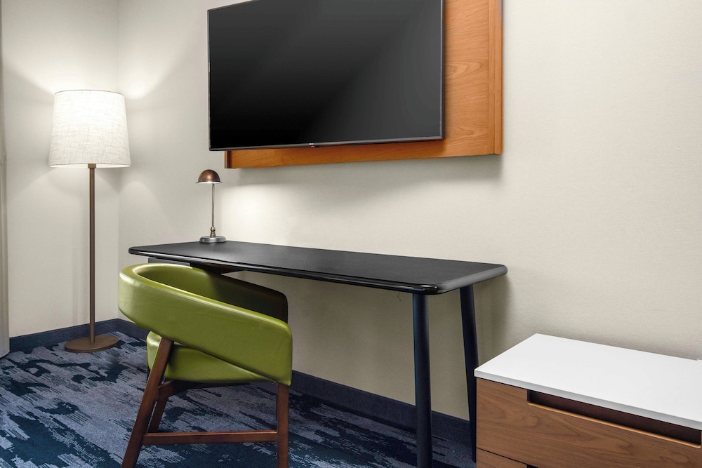 Fairfield Inn & Suites by Marriott Rocky Mount - photo 7