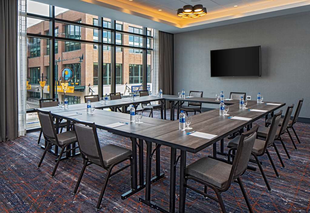 Hyatt Place Indianapolis Downtown - photo 18