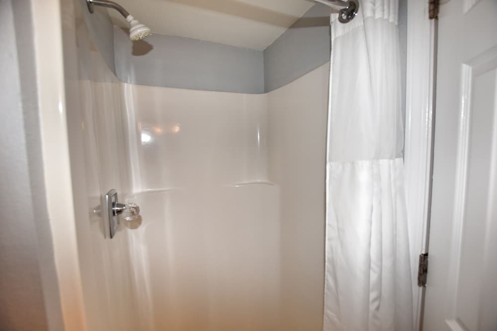 0309 Waters Edge Resort 1 Bedroom Condo by RedAwning - photo 31