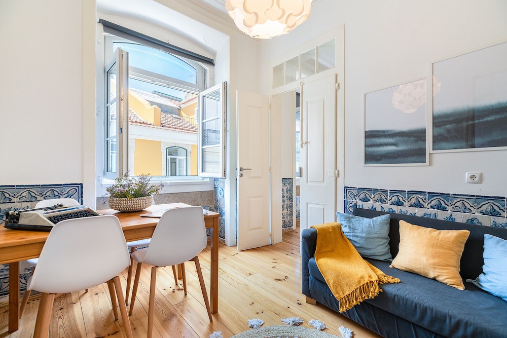 Gonzalo's Guest Apartments Downtown Historic Flats — 4-Star Luxury Hotel in Lisbon, Portugal