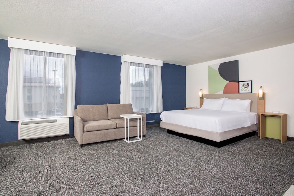 Spark by Hilton Branson Meadows - photo 13