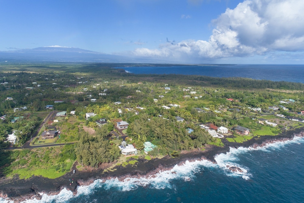 Hale Ki'i Maka Manu — 4-Star Luxury Hotel in Kea'au, United States