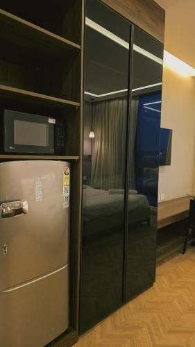 The LuxeLay