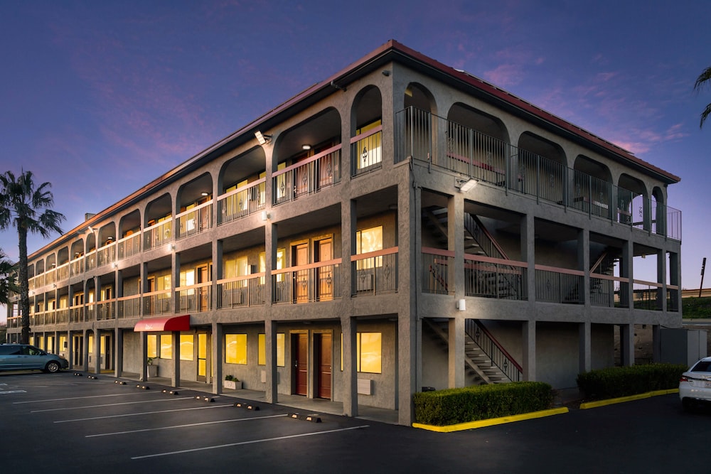 Red Roof Inn Stockton - photo 33