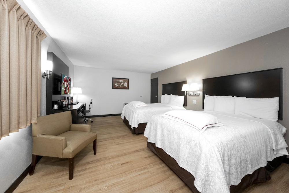 Red Roof Inn PLUS Huntsville - photo 16