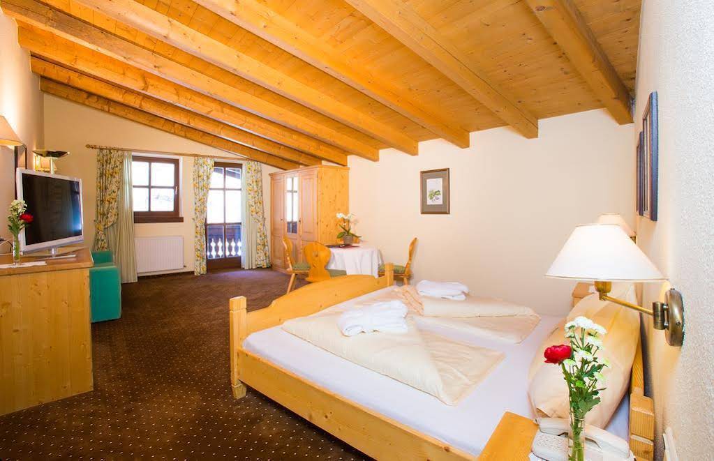 Hotel Hubertus - carbon neutral hotel in Brixen Im Thale