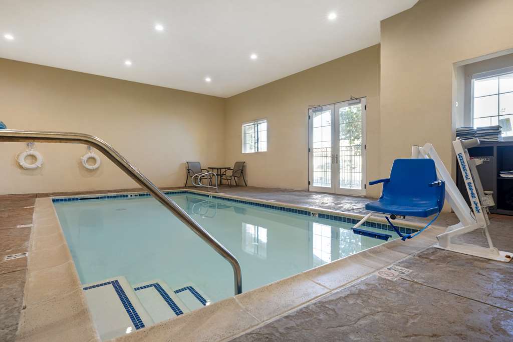 Best Western Plus Temecula Wine Country Hotel &Suites - photo 5
