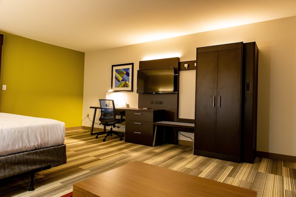Holiday Inn Express Columbus Dublin by IHG - photo 23