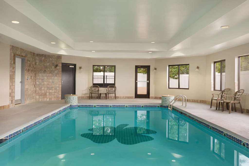 La Quinta Inn & Suites by Wyndham Dublin - photo 10