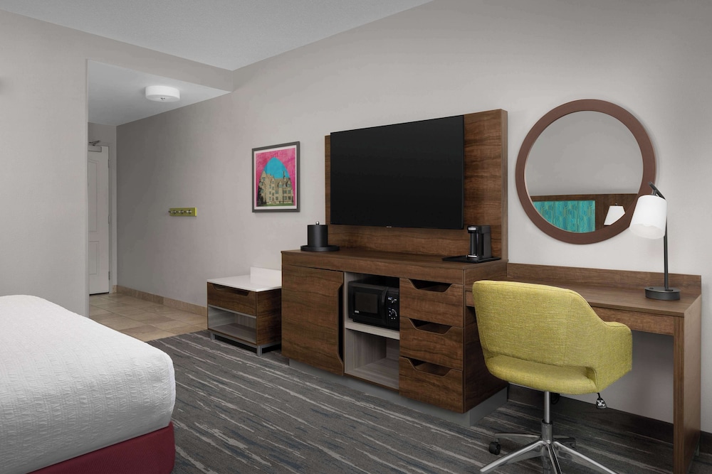 Hampton Inn & Suites Durham North I 85 - photo 6
