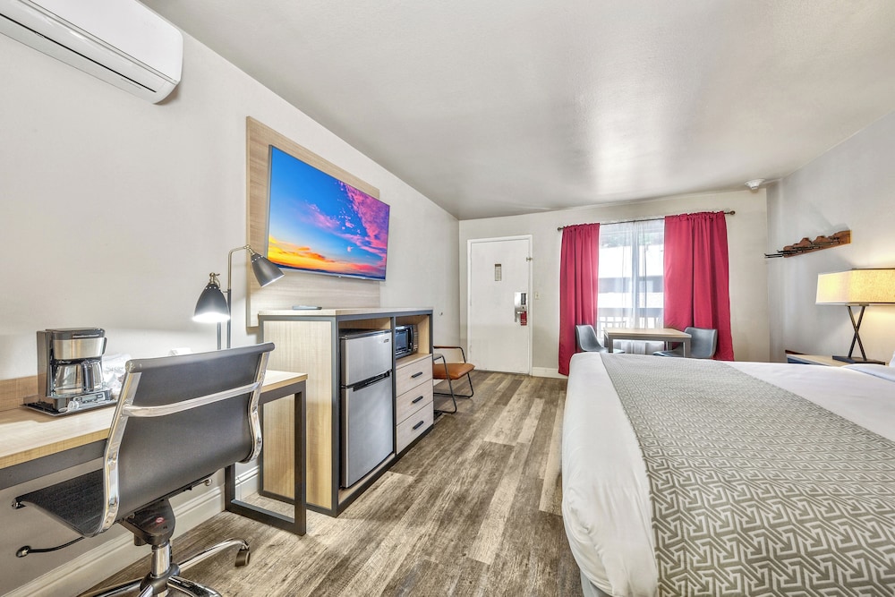 Forest Suites Resort at the Heavenly Village - photo 11