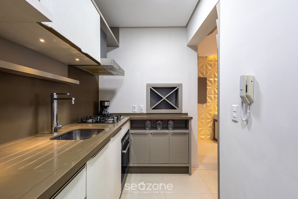 Lindo Apartamento em Itajaí CTP1103 — 4-Star Luxury Hotel in Itajai, Brasil