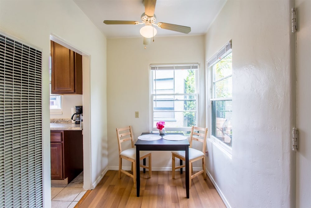 Orange Tree Cottages Downtown - photo 29
