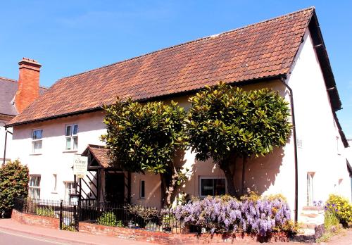 The Cottage B&B — 4-Star Luxury Hotel in Porlock, United Kingdom
