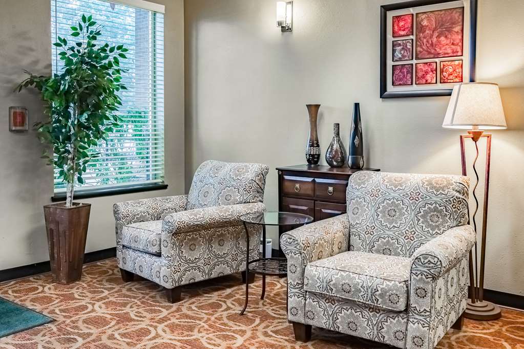 Quality Inn & Suites Vancouver North - photo 6