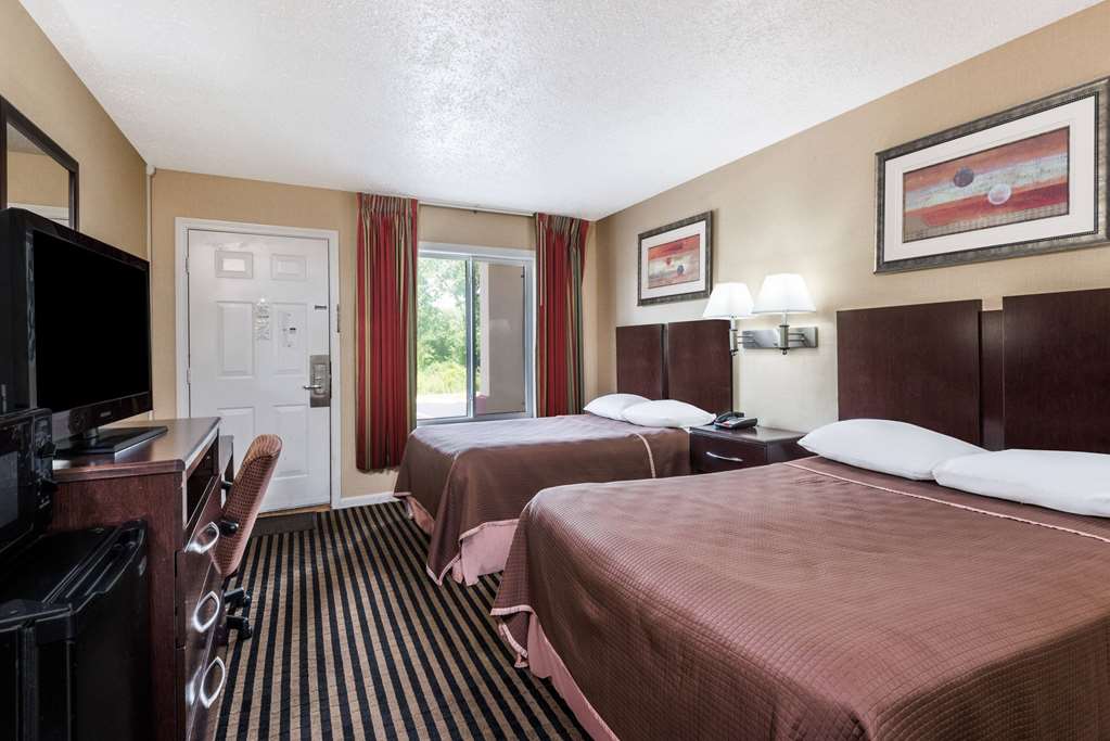 Howard Johnson by Wyndham Hartford South Rocky Hill - photo 7
