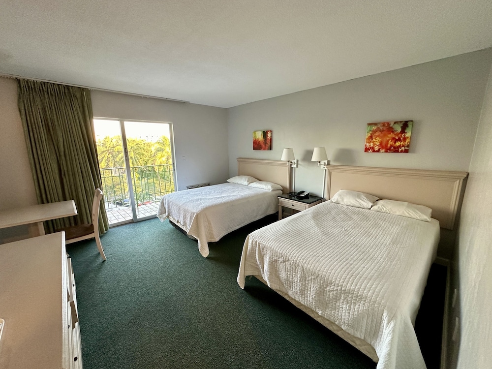 Chateaubleau Hotel - photo 21