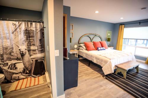 The Blue Buffalo Motel - photo 9