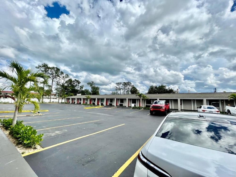 Super 8 by Wyndham Kissimmee Orlando - photo 53