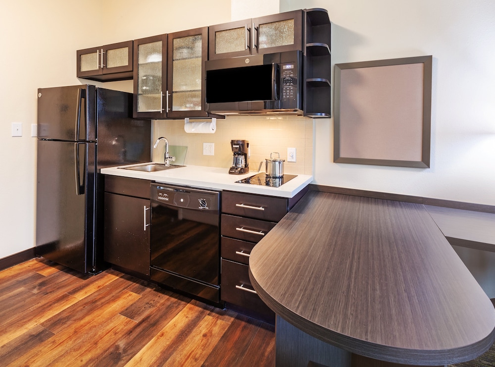 Candlewood Suites Houston Pasadena by IHG - photo 20