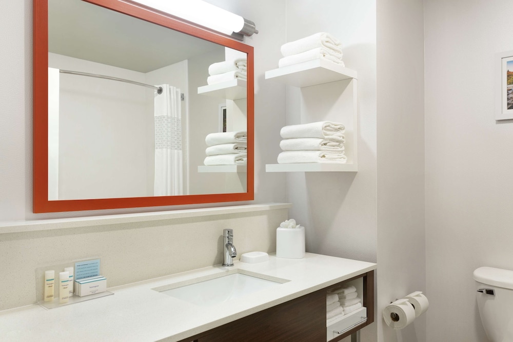 Hampton Inn Dover - photo 10