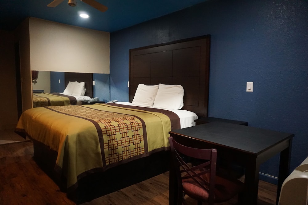 Star Light Inn - photo 7