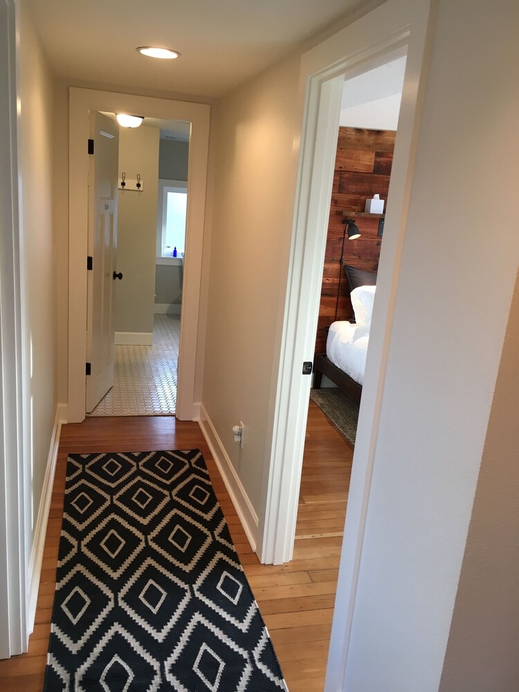 The Alberta Petite Hotel - photo 13