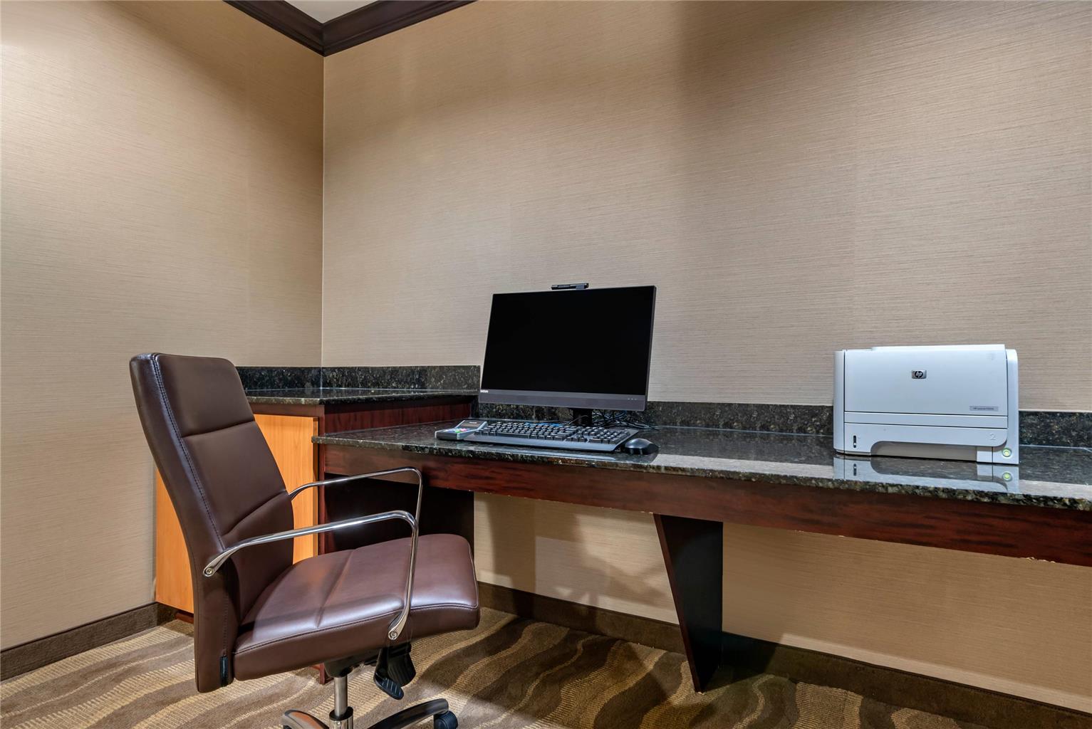 Comfort Suites Vicksburg - photo 19