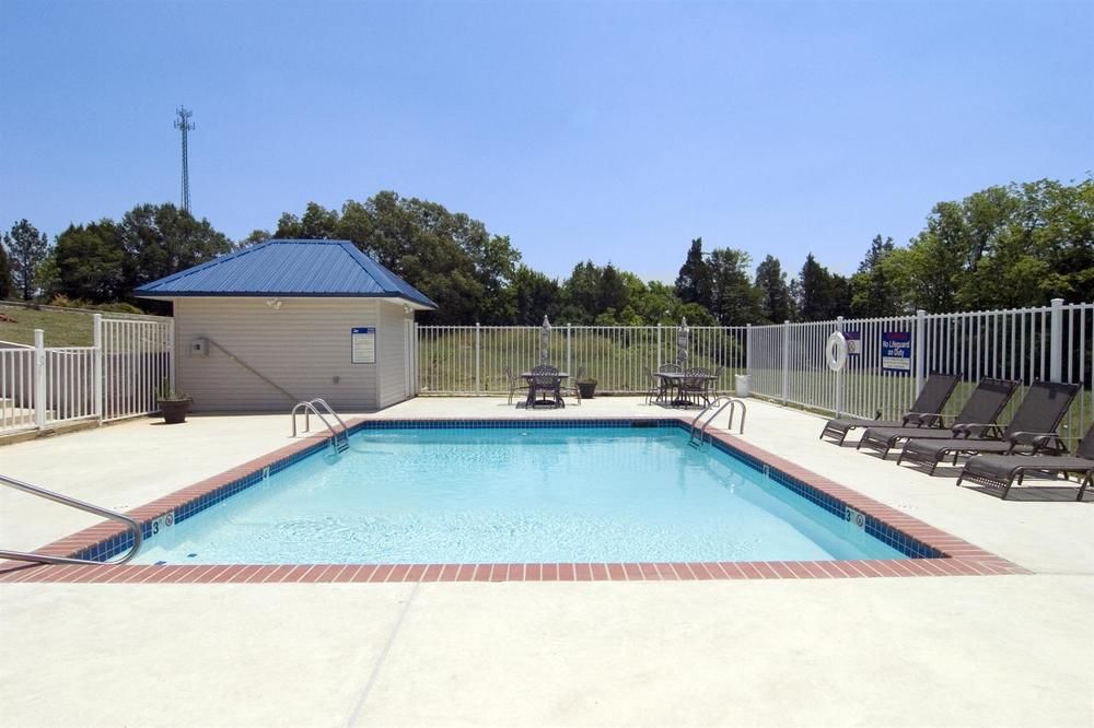 Best Western Oak Tree Inn - photo 15