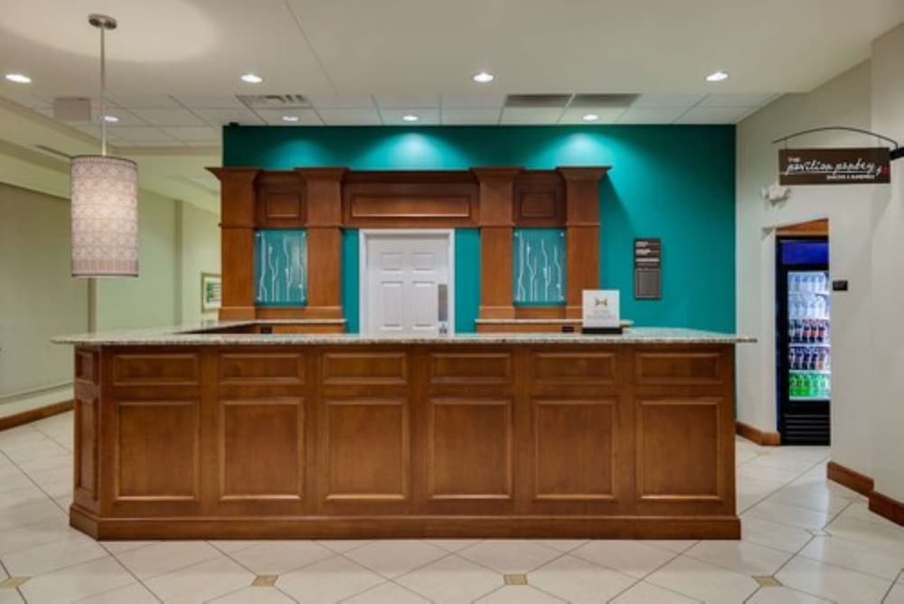 Hilton Garden Inn Lake Forest Mettawa - photo 9