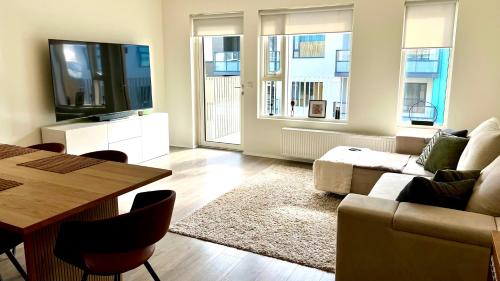 Modern Luxury Apartment Downtown