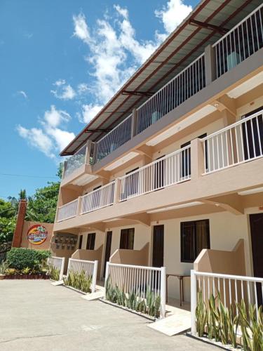 Casa de Aplaya — 5-Star Luxury Hotel in Gasan, Philippines