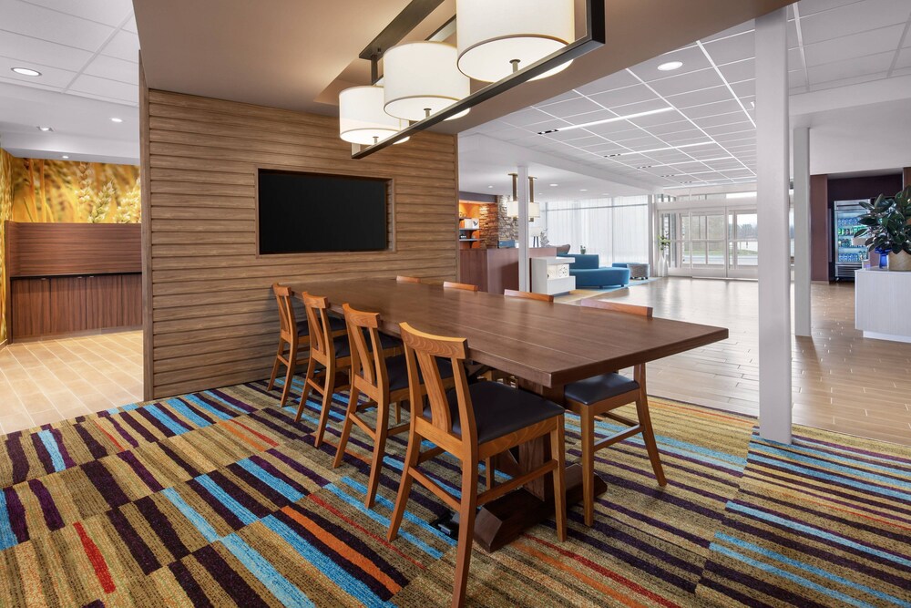 Fairfield Inn & Suites by Marriott Poplar Bluff - photo 11