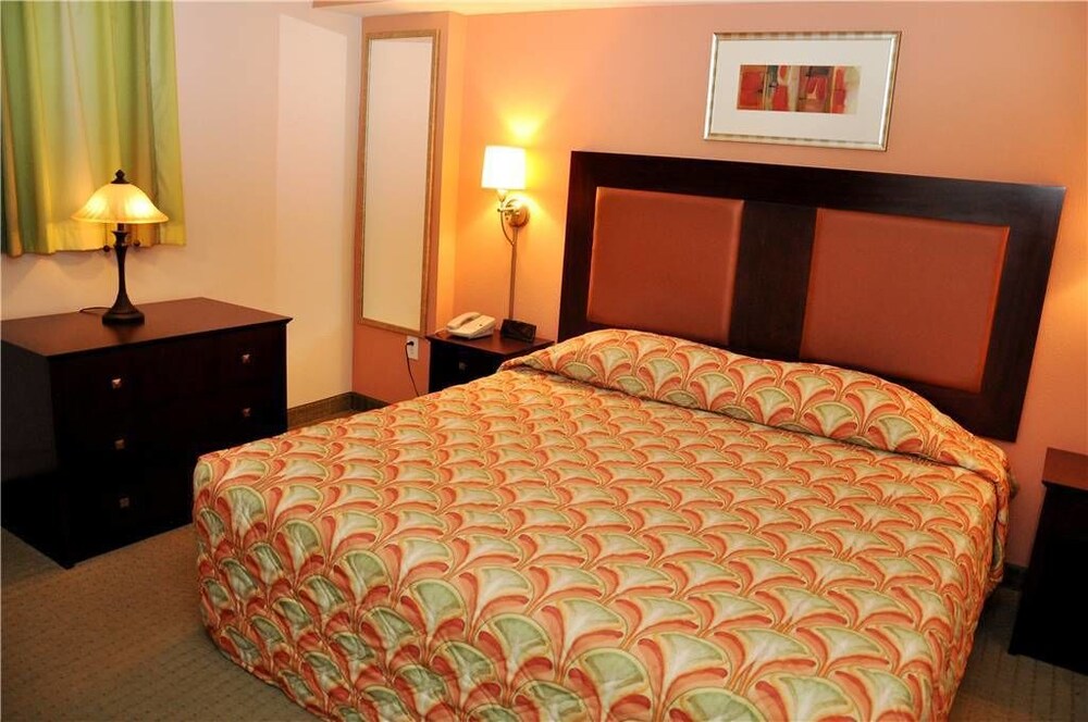 Prince Resort 706 1 Br condo by RedAwning - photo 3