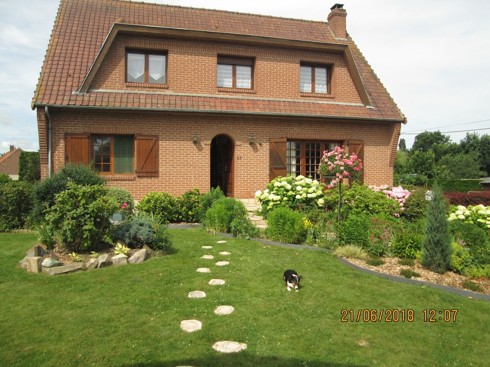 Les Hortensias — hotel in Lillers