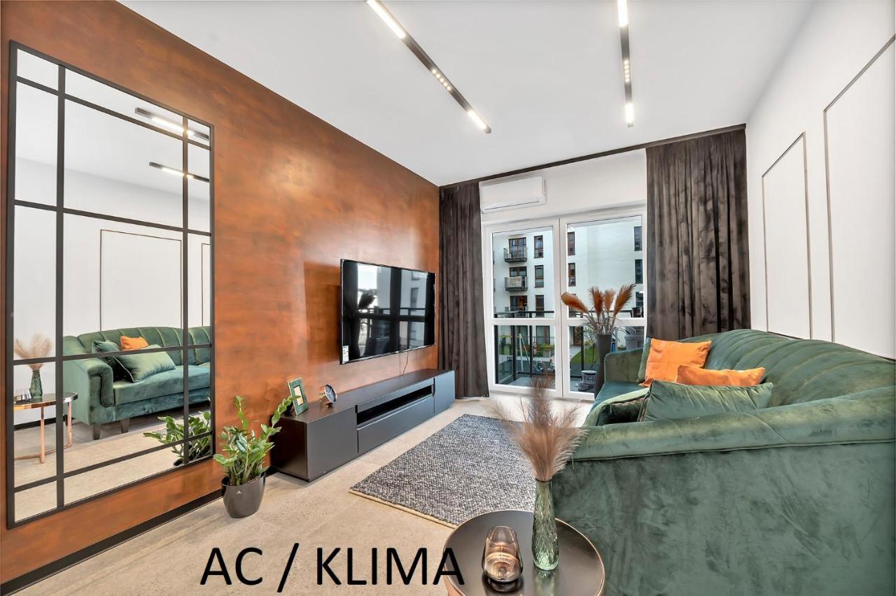 Luxury Copper Apartment — 4-Star Luxury Hotel in Lodz, Poland