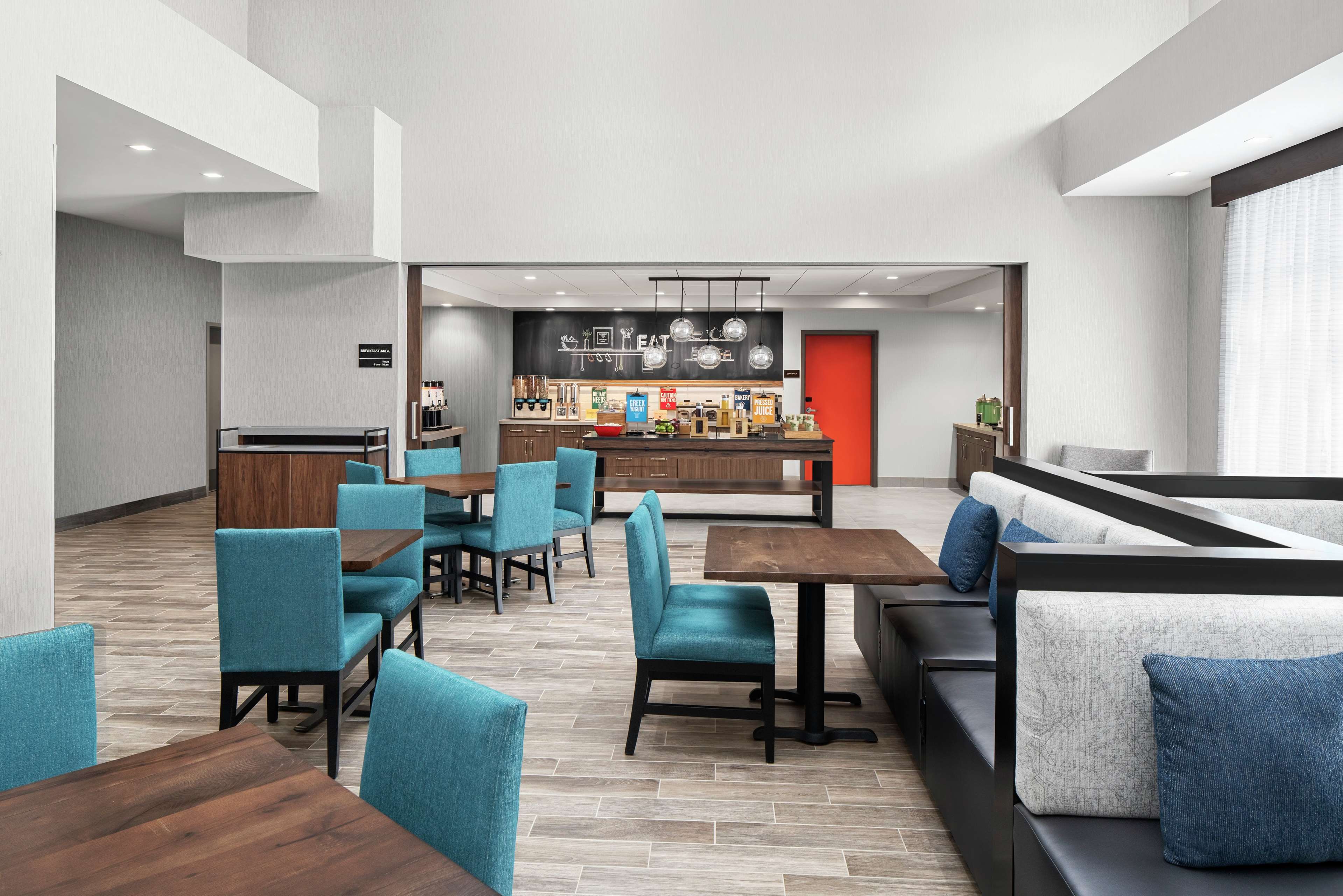 Hampton Inn & Suites Bridgeview Chicago - photo 7