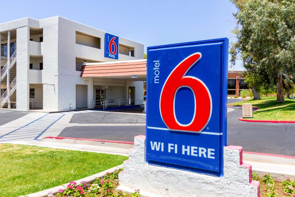 Motel 6 Tempe AZ Phoenix Airport Priest Dr - featured photo