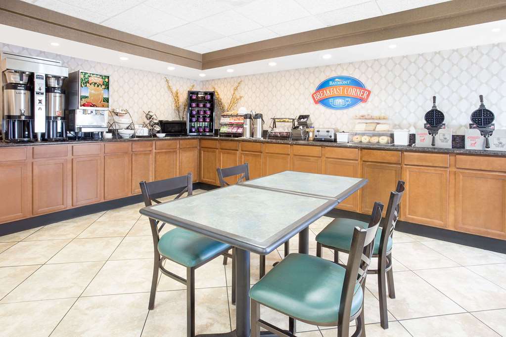 Baymont by Wyndham Janesville - photo 15
