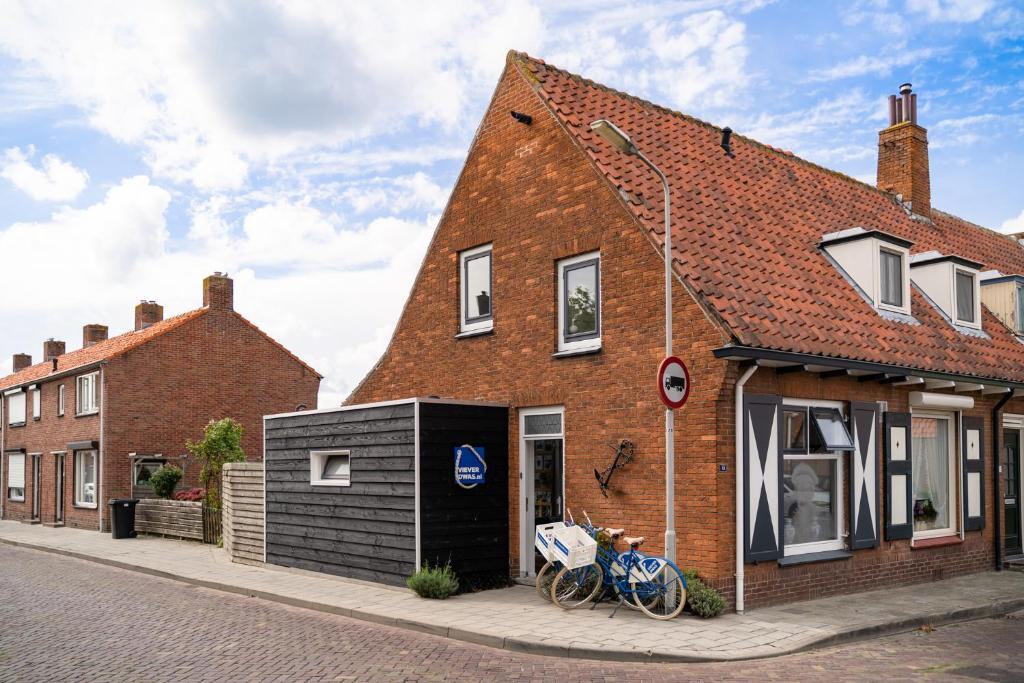 Vieverdwas - carbon neutral hotel in Yerseke