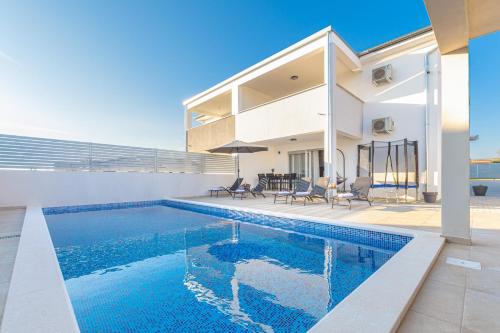 Vila Ema&Ana in Pula Istrien — 4-Star Luxury Hotel in Pula, Croatia