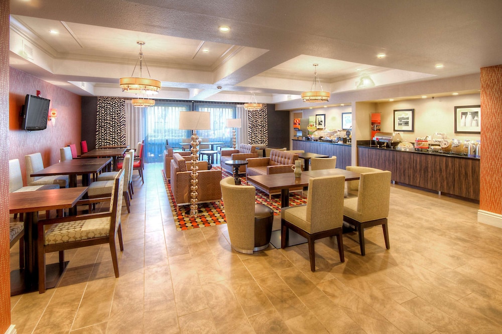 Hampton Inn Fremont - photo 36